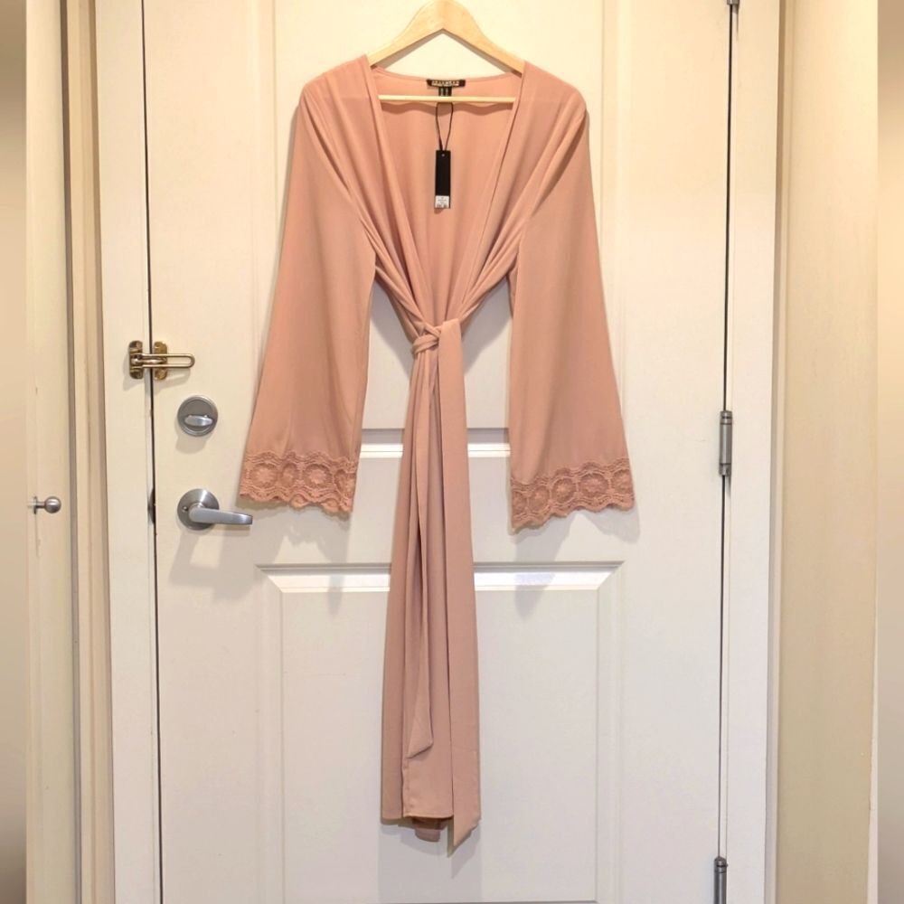3/$30 NWT Revamped M Women's Tan Kimono with Lace Cuffed Sleeves